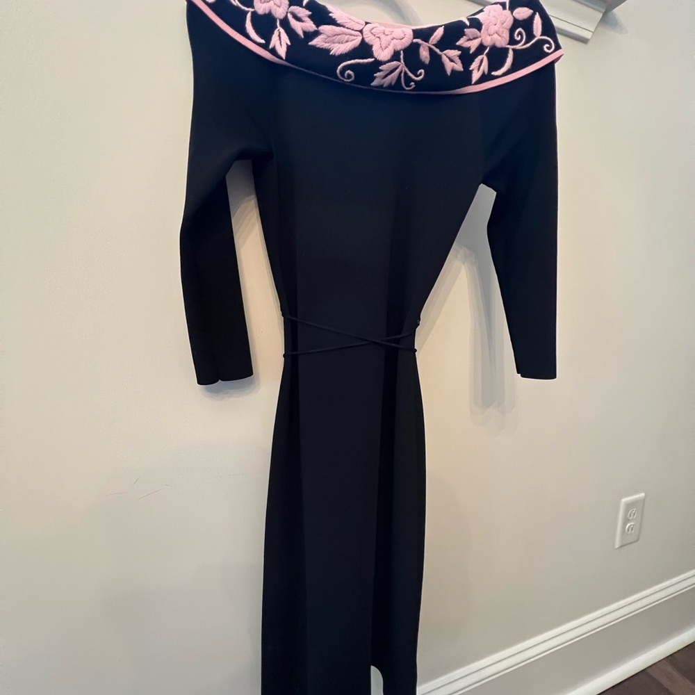 BCBGMaxAzria Black Long-Sleeve Midi Dress with Pink Embroidered Collar